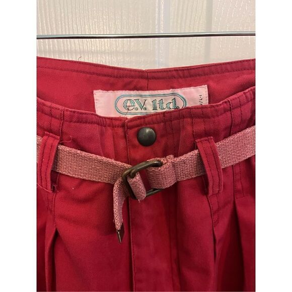 Vintage 90's Red Pleated High Waisted Chino Pants with Belt. Size 9/10 - Picture 3 of 7